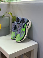 NIKE STRUCTURE 25