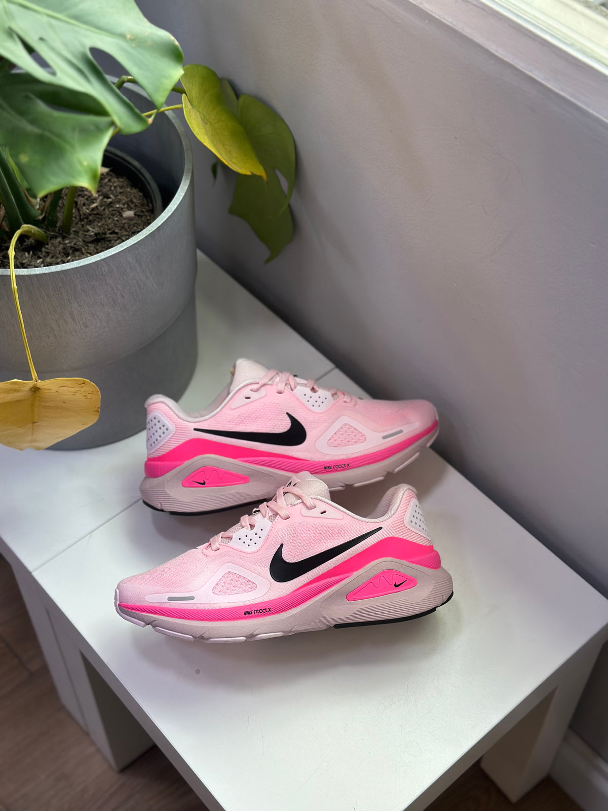 NIKE STRUCTURE