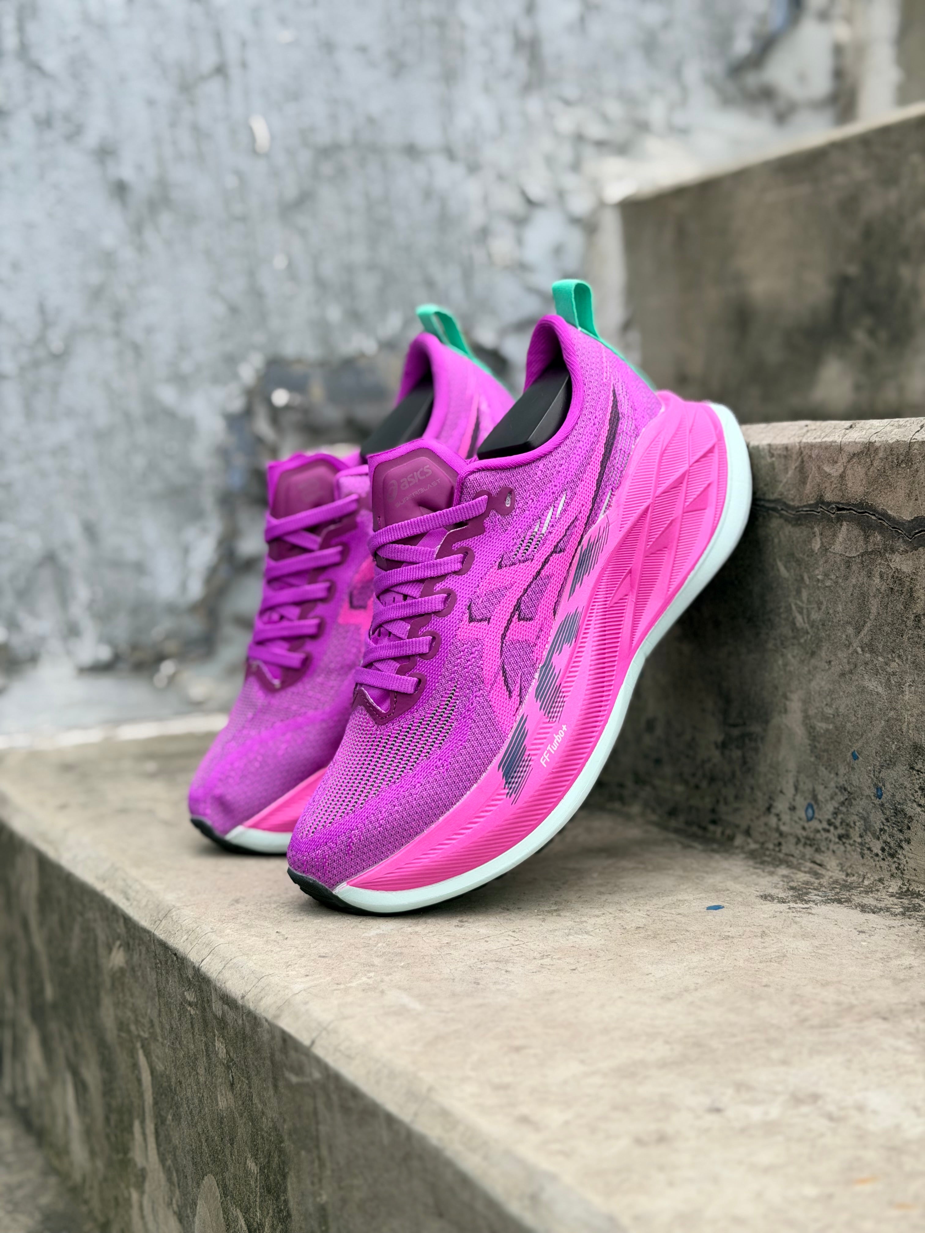 ASICS SUPERBLAST 2