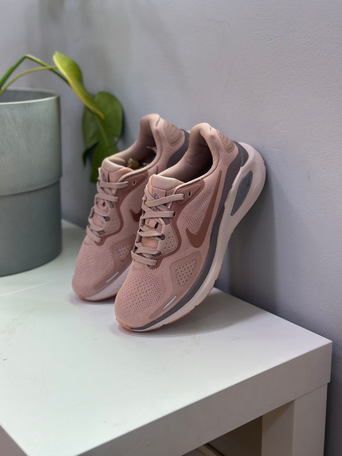 NIKE STRUCTURE