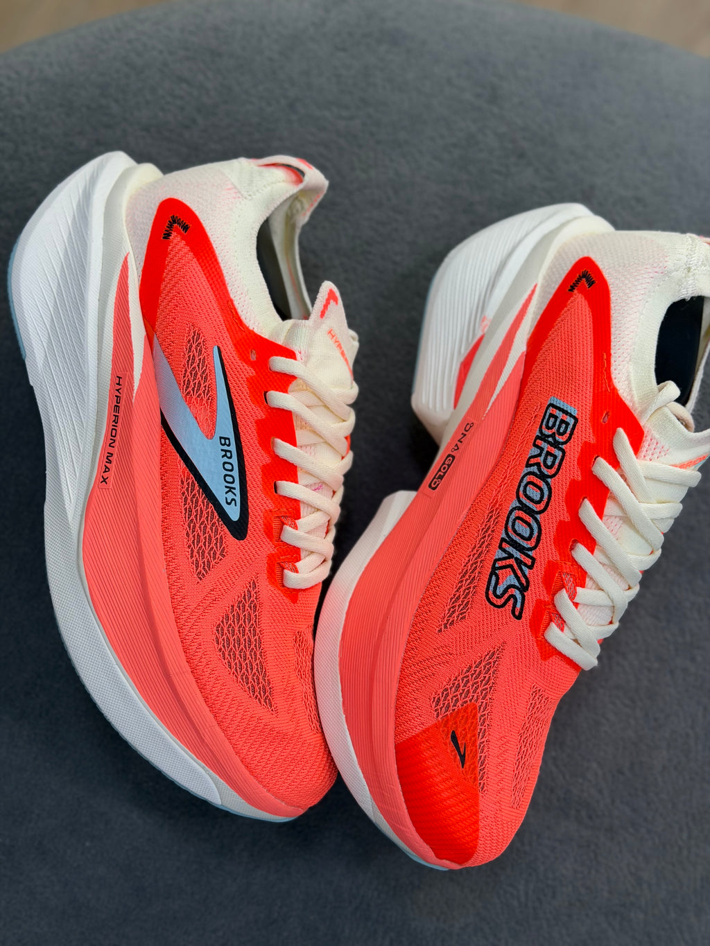 BROOKS HYPERION