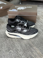 NEW BALANCE ELITE V4