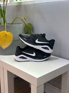 NIKE STRUCTURE