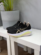 ASICS NIMBUST 27