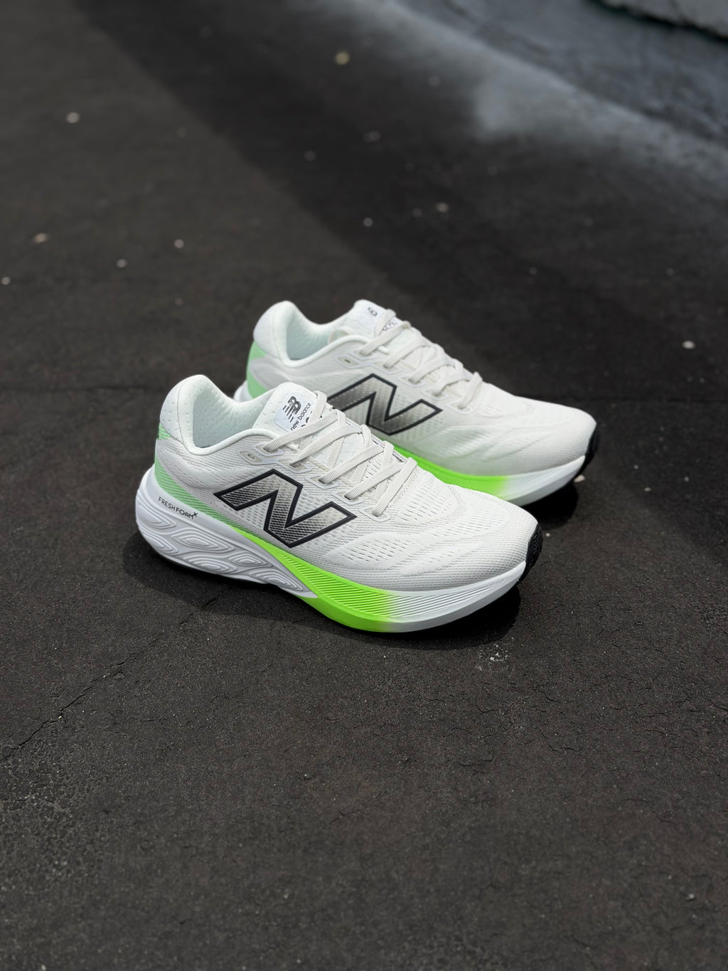 NEW BALANCE 880