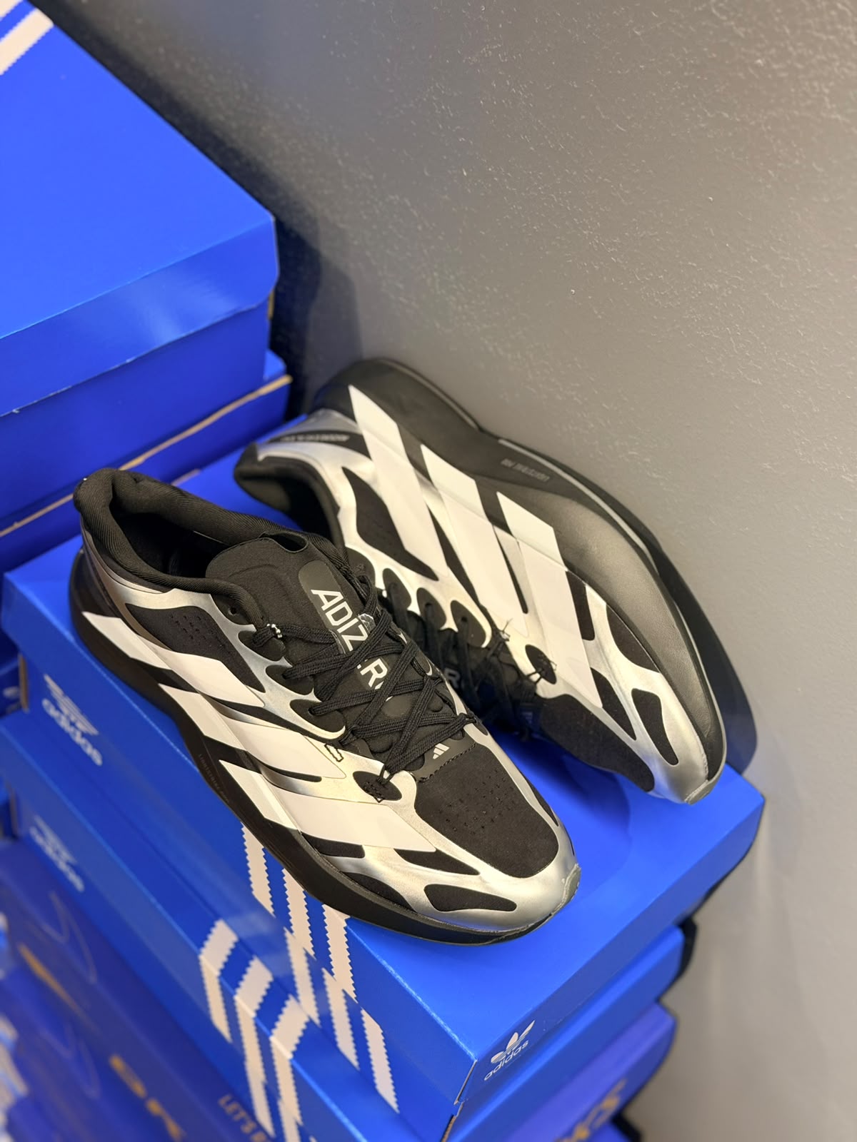 ADIZERO SL EXO