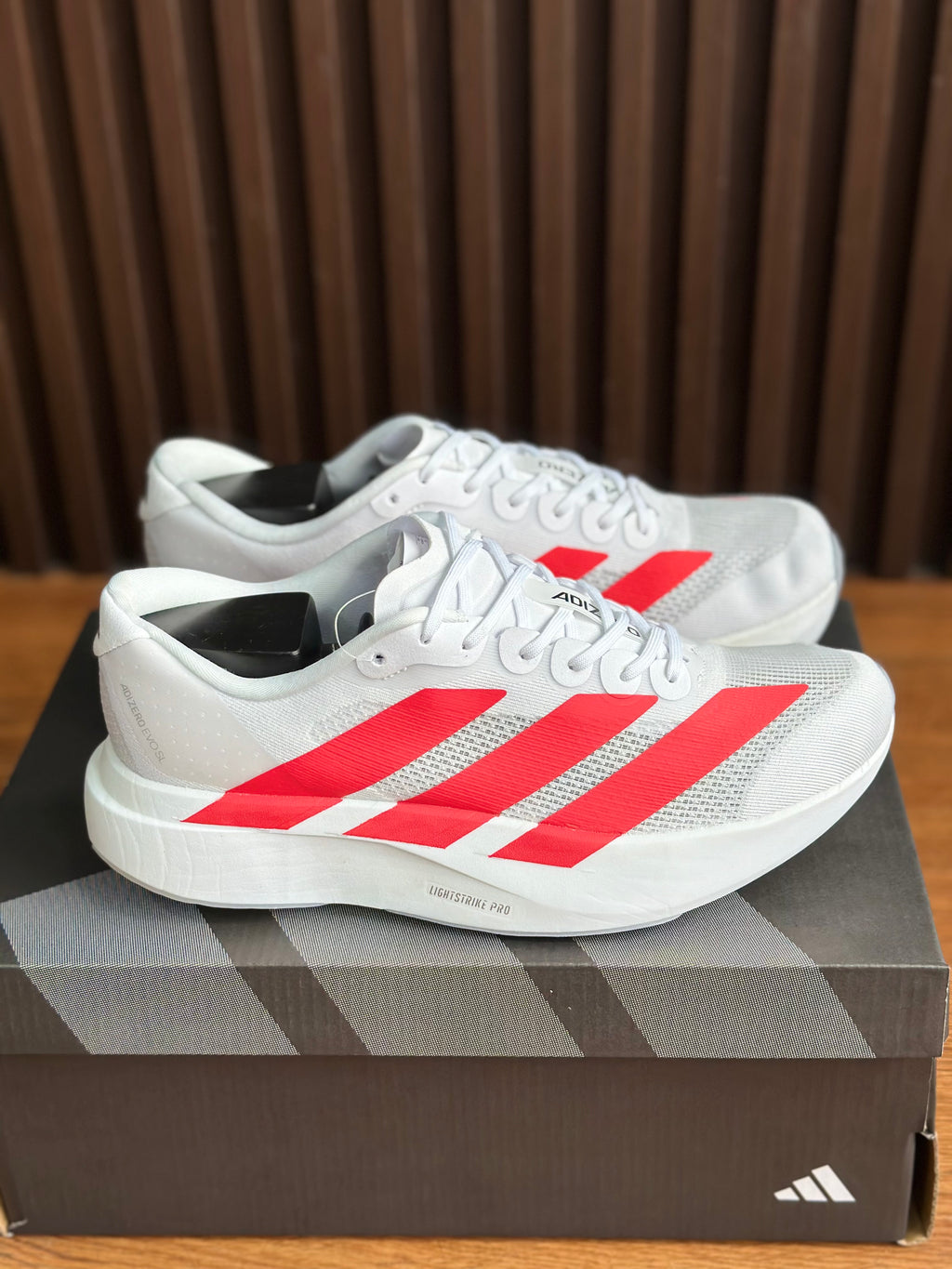 ADIZERO SL