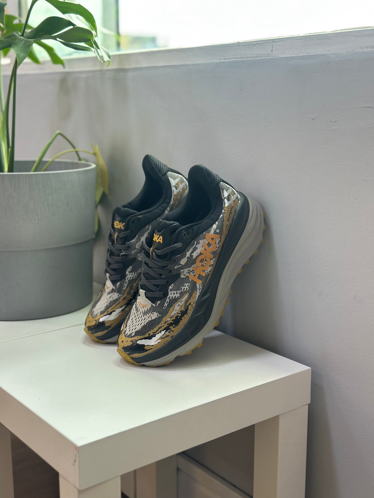 HOKA TRAIL