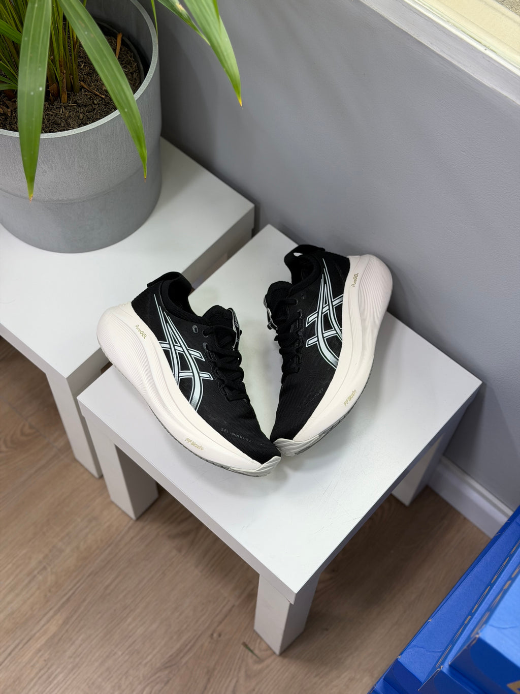 ASICS NIMBUST 27