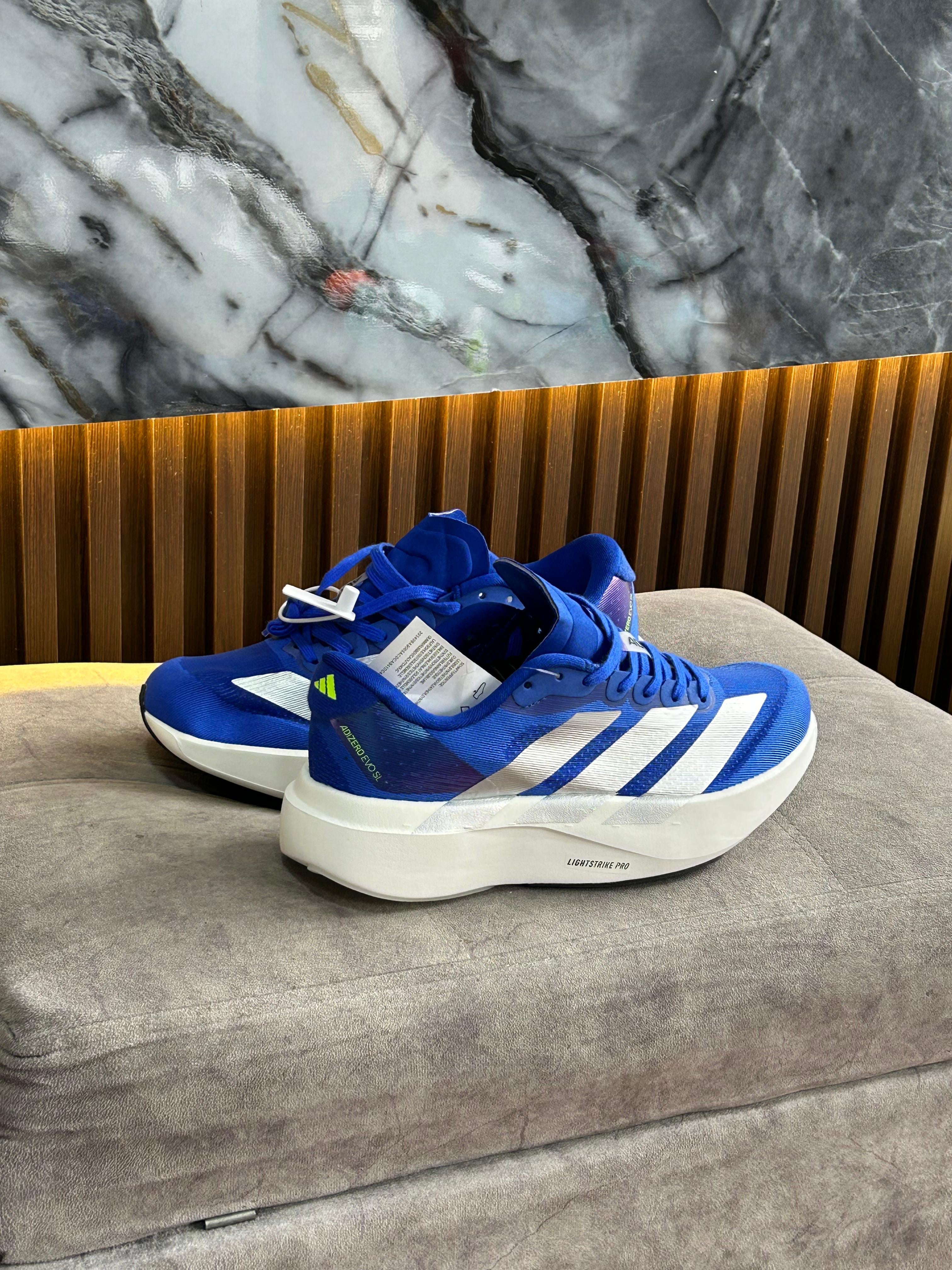 ADIZERO SL