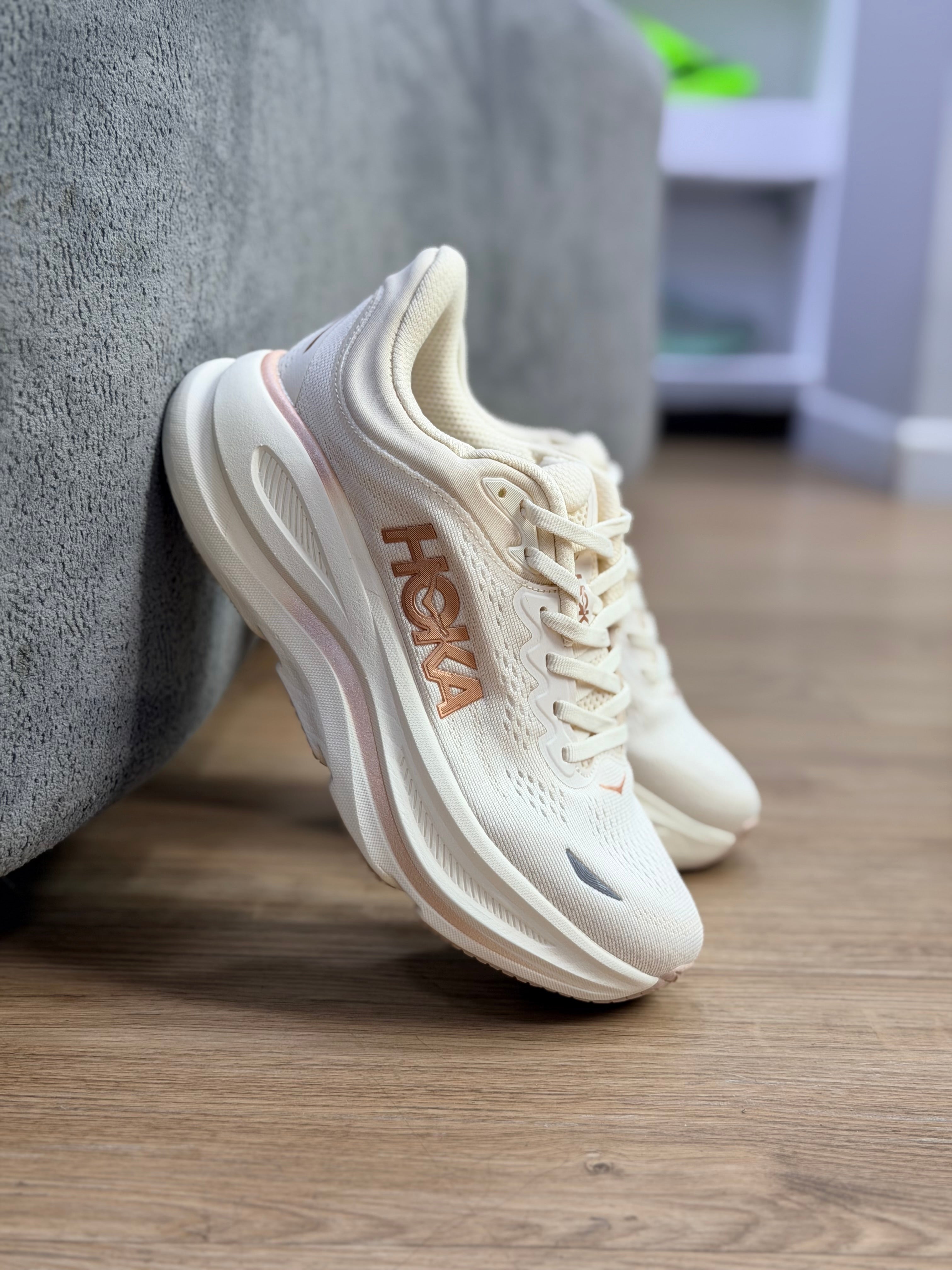 HOKA BONDI 9