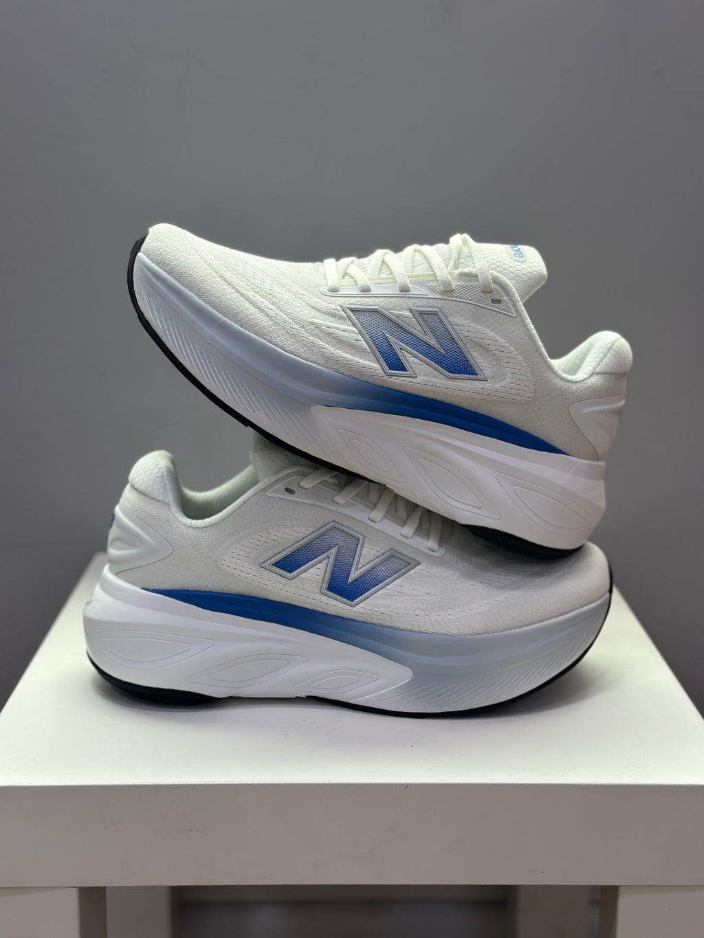 NEW BALANCE X MORE V6
