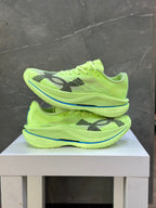 UNDER ARMOR VELOCITY