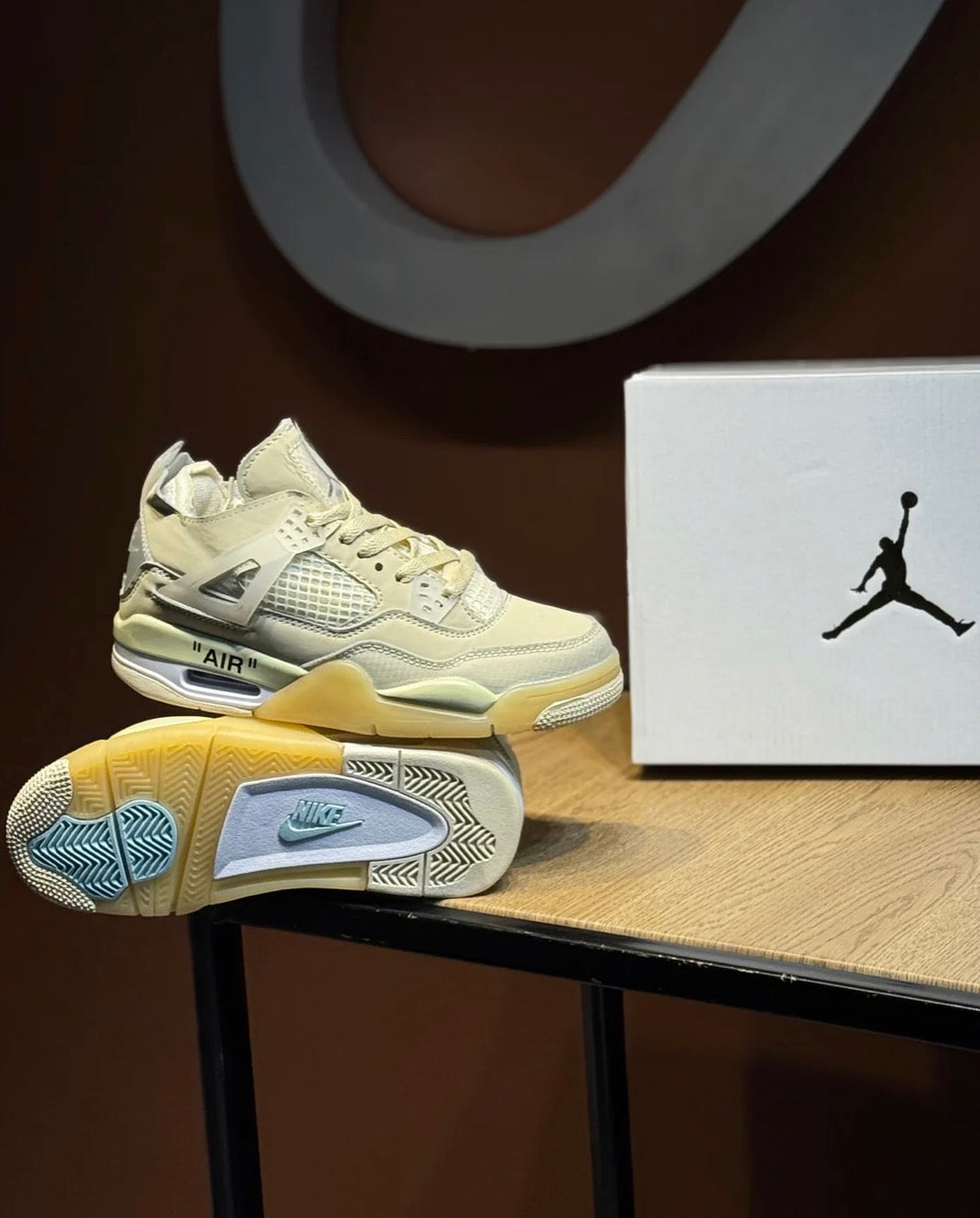 JORDAN RETRO 4