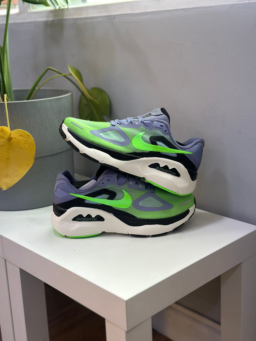 NIKE STRUCTURE 25