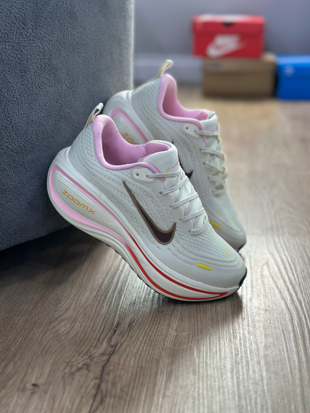 NIKE VOMERO PLUS