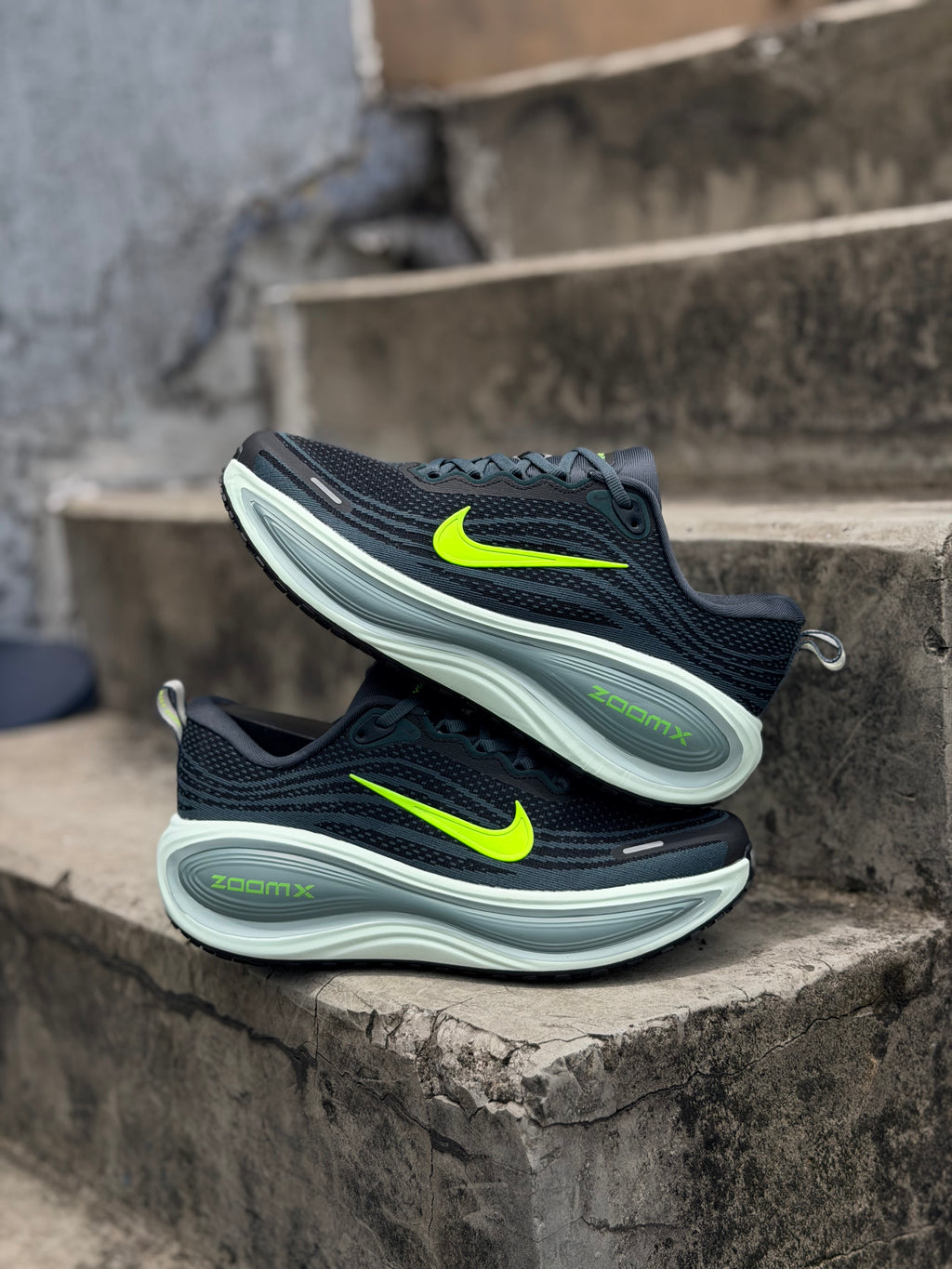 NIKE VOMERO PLUS