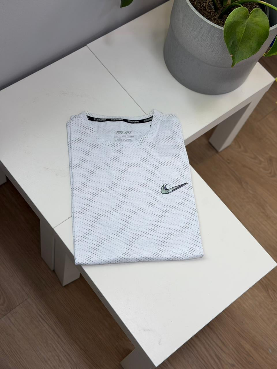 CAMISETA NIKE