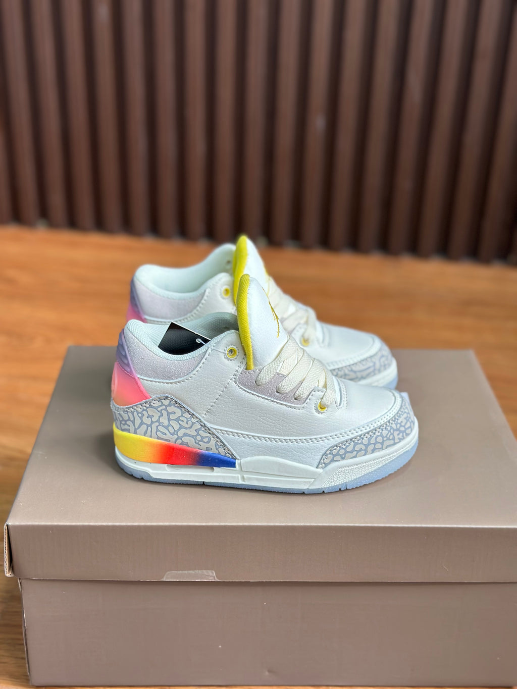 JORDAN RETRO 3 J BALVIN