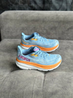 HOKA CLIFTON 9