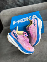 HOKA CLIFTON 9