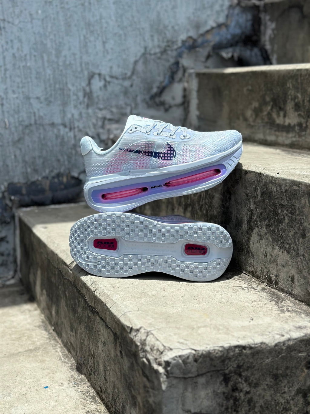 NIKE VOMERO PREMIUM