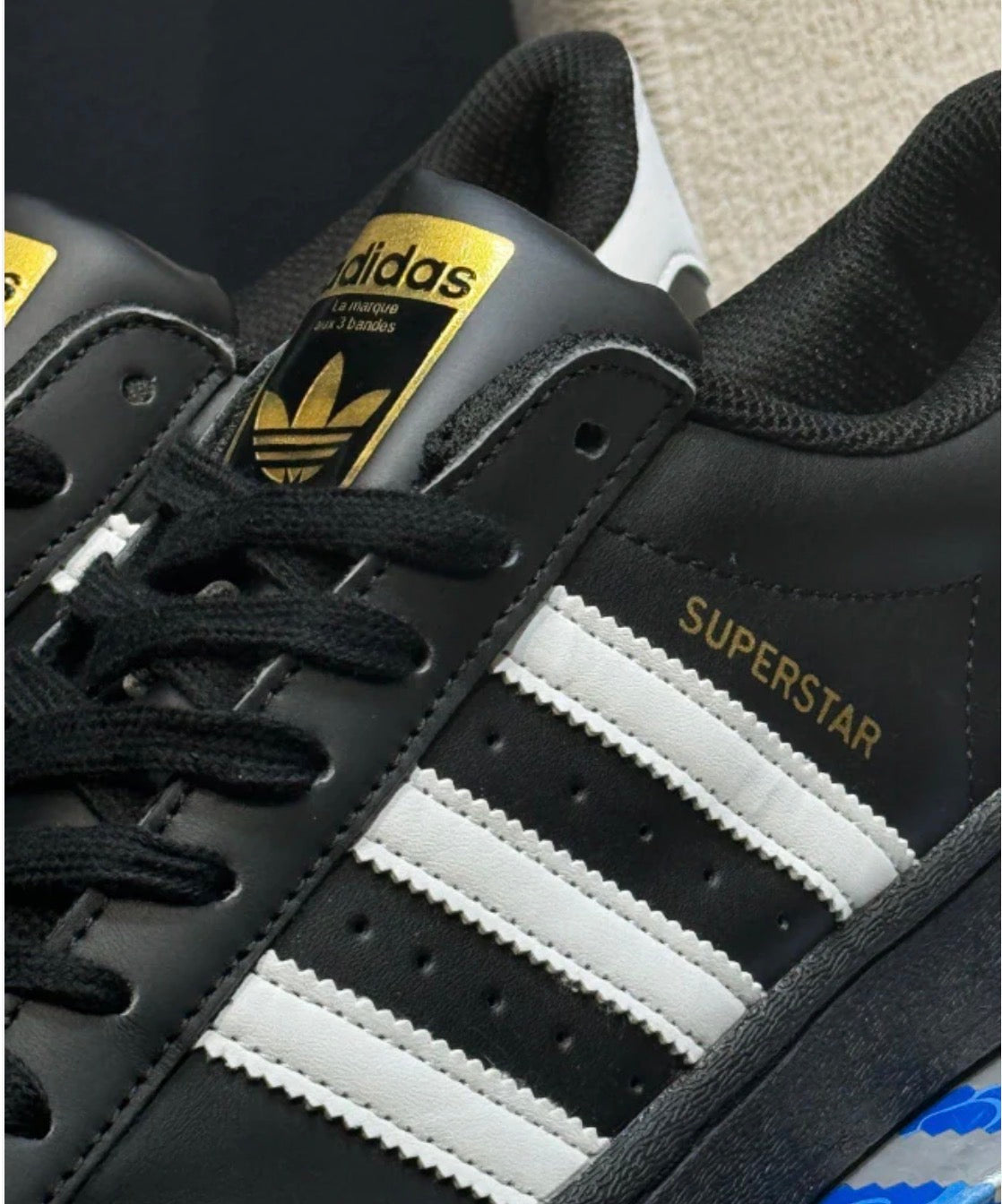 SUPERSTAR NEGRA