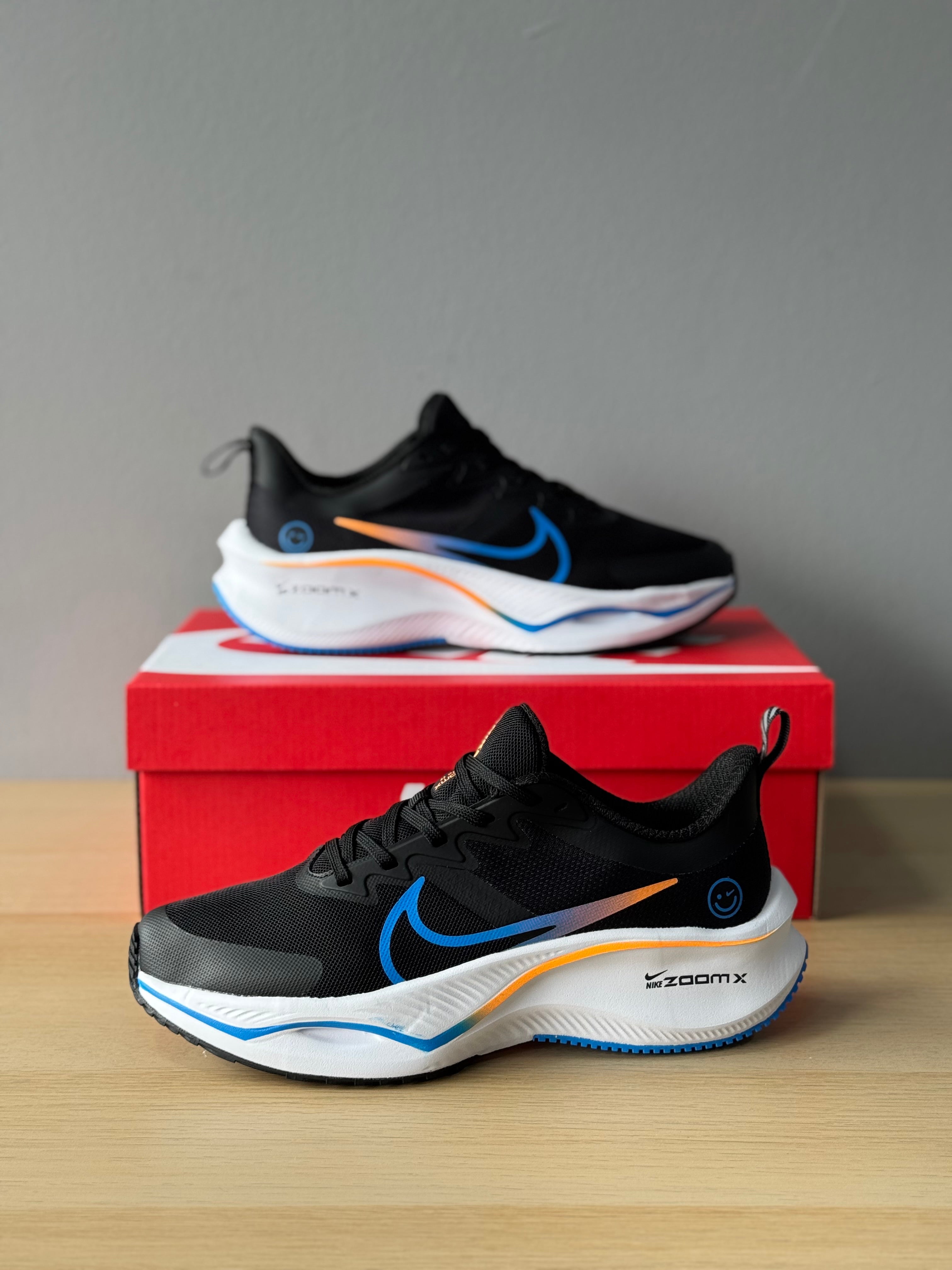 NIKE ZOOMX