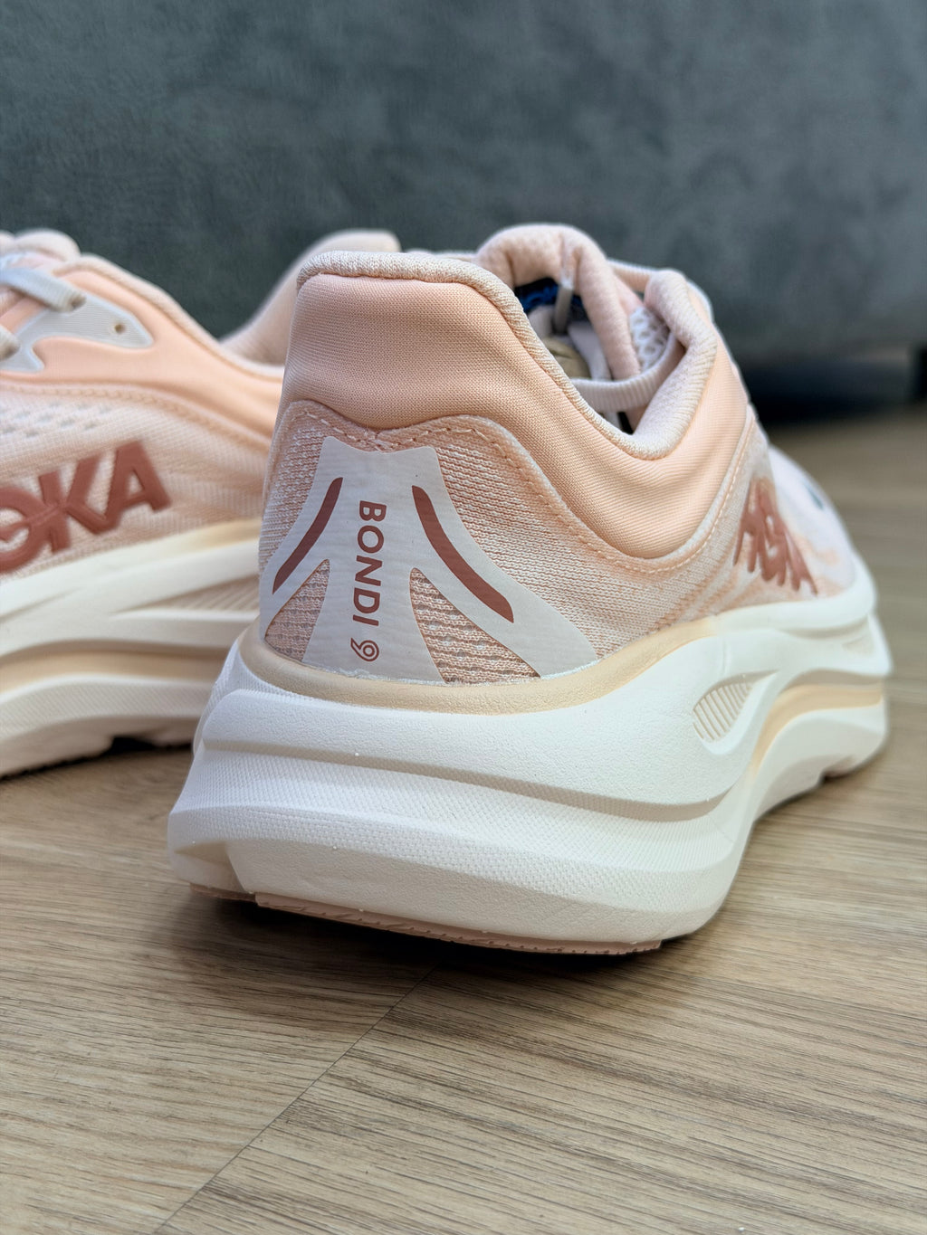 HOKA BONDI 9
