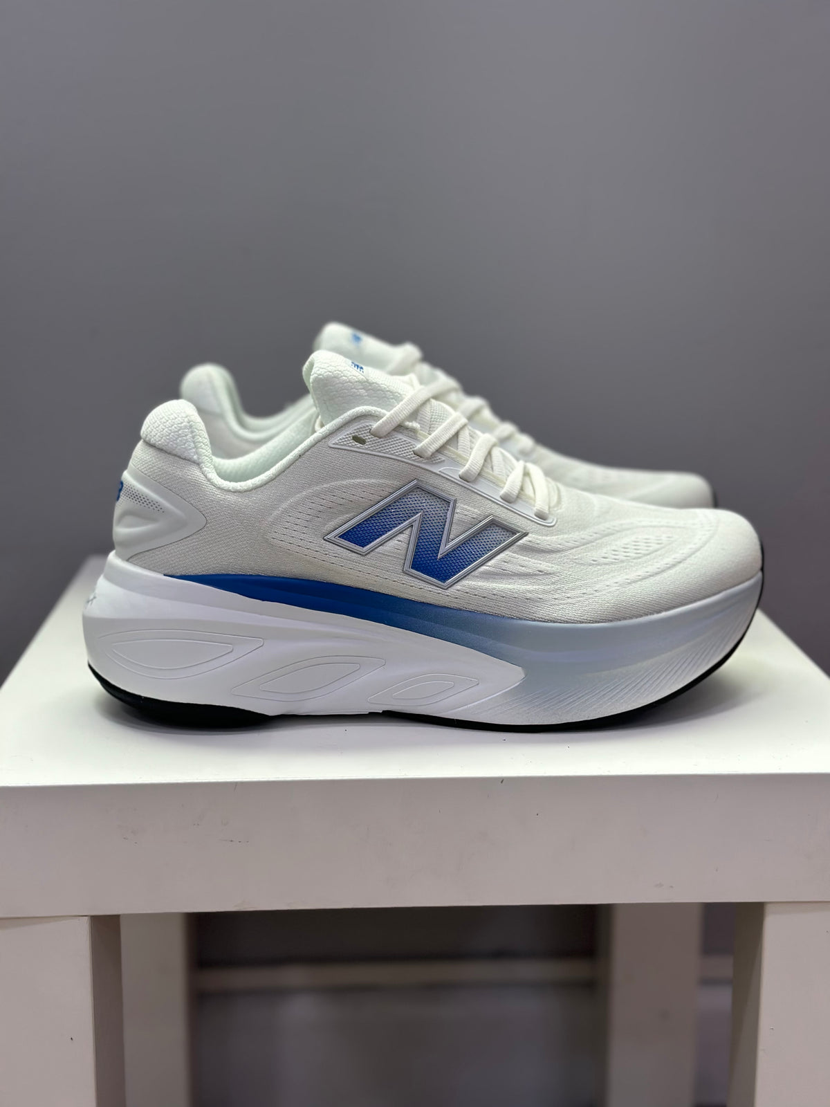 NEW BALANCE X MORE V6