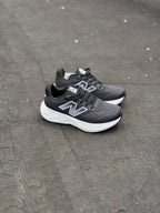 NEW BALANCE 880