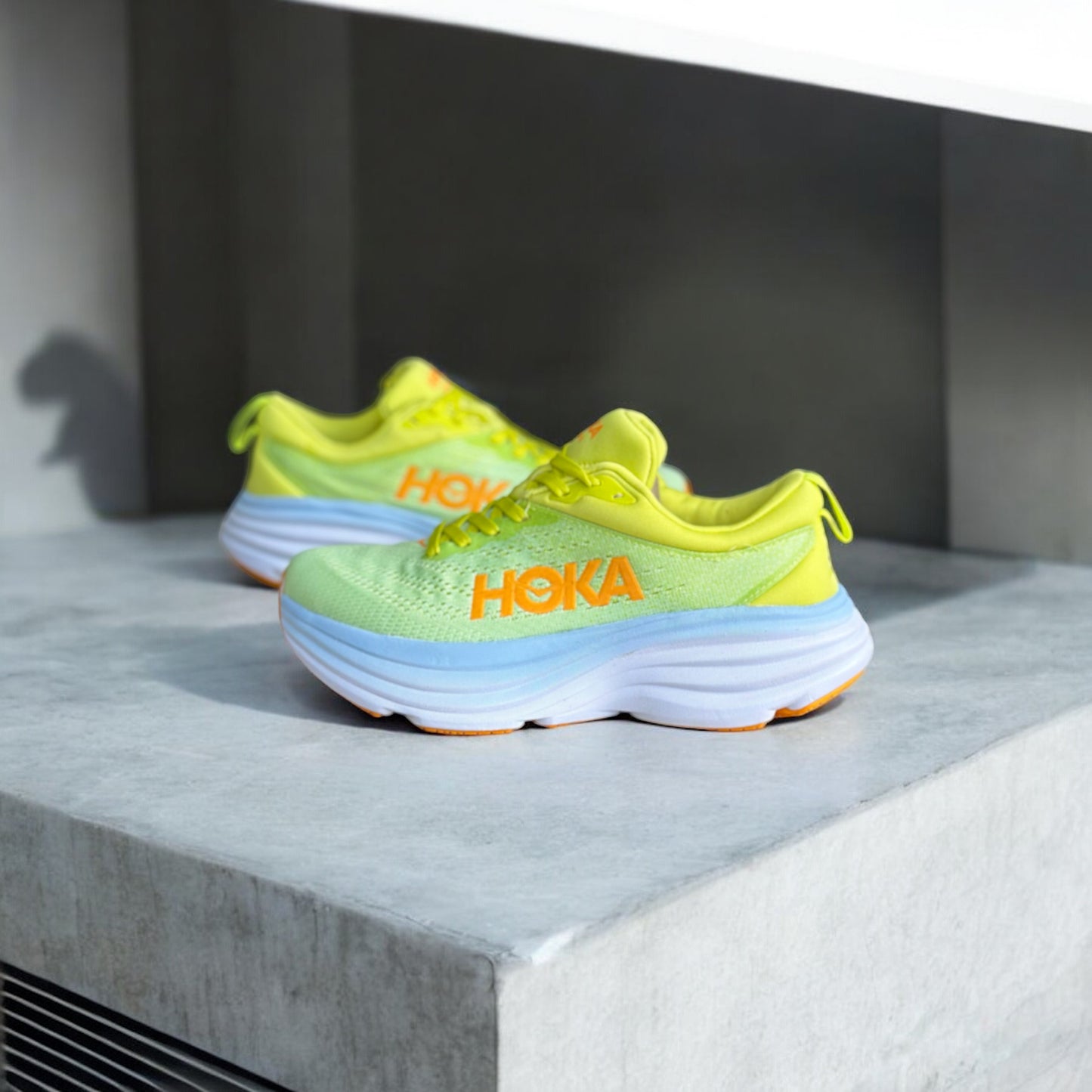 HOKA BONDI 8