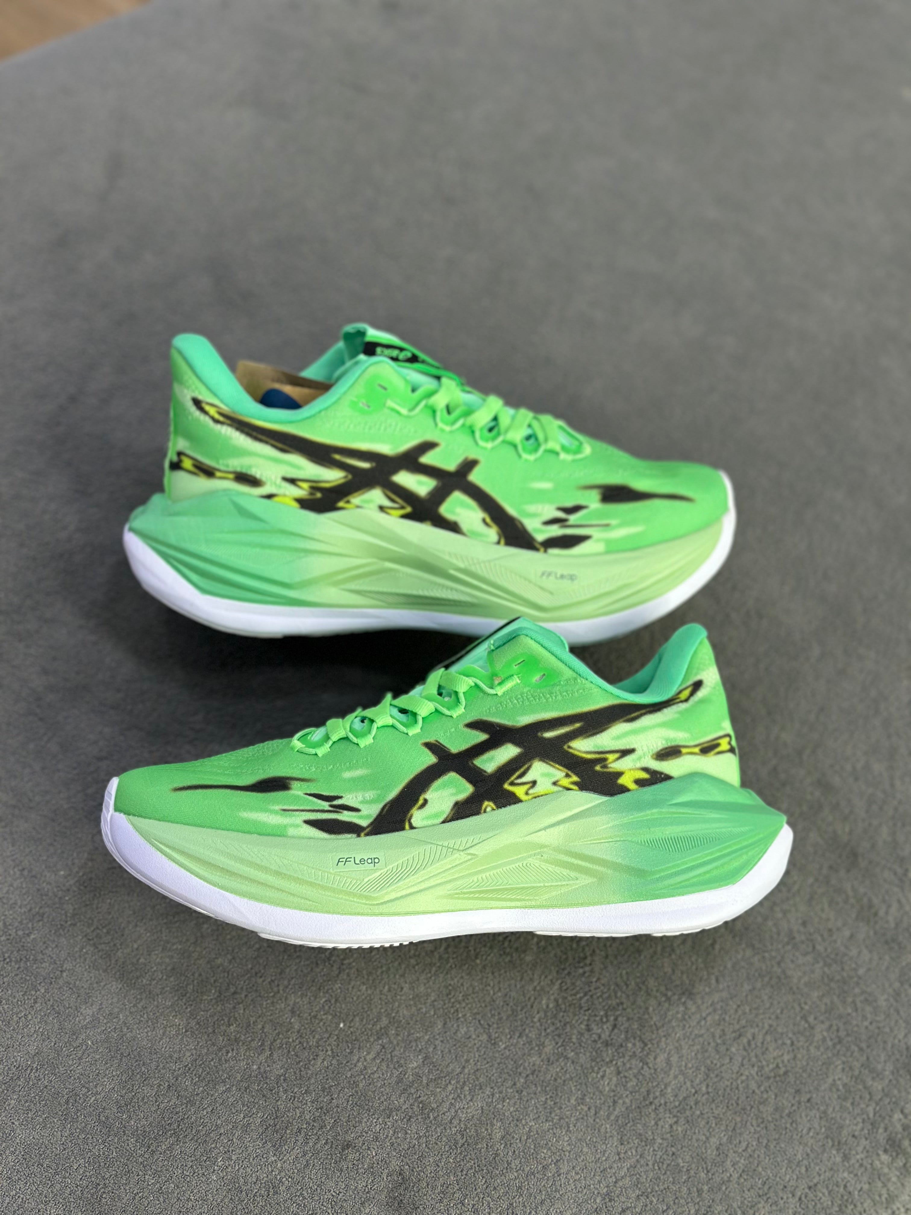 ASICS SUPERBLAST 3