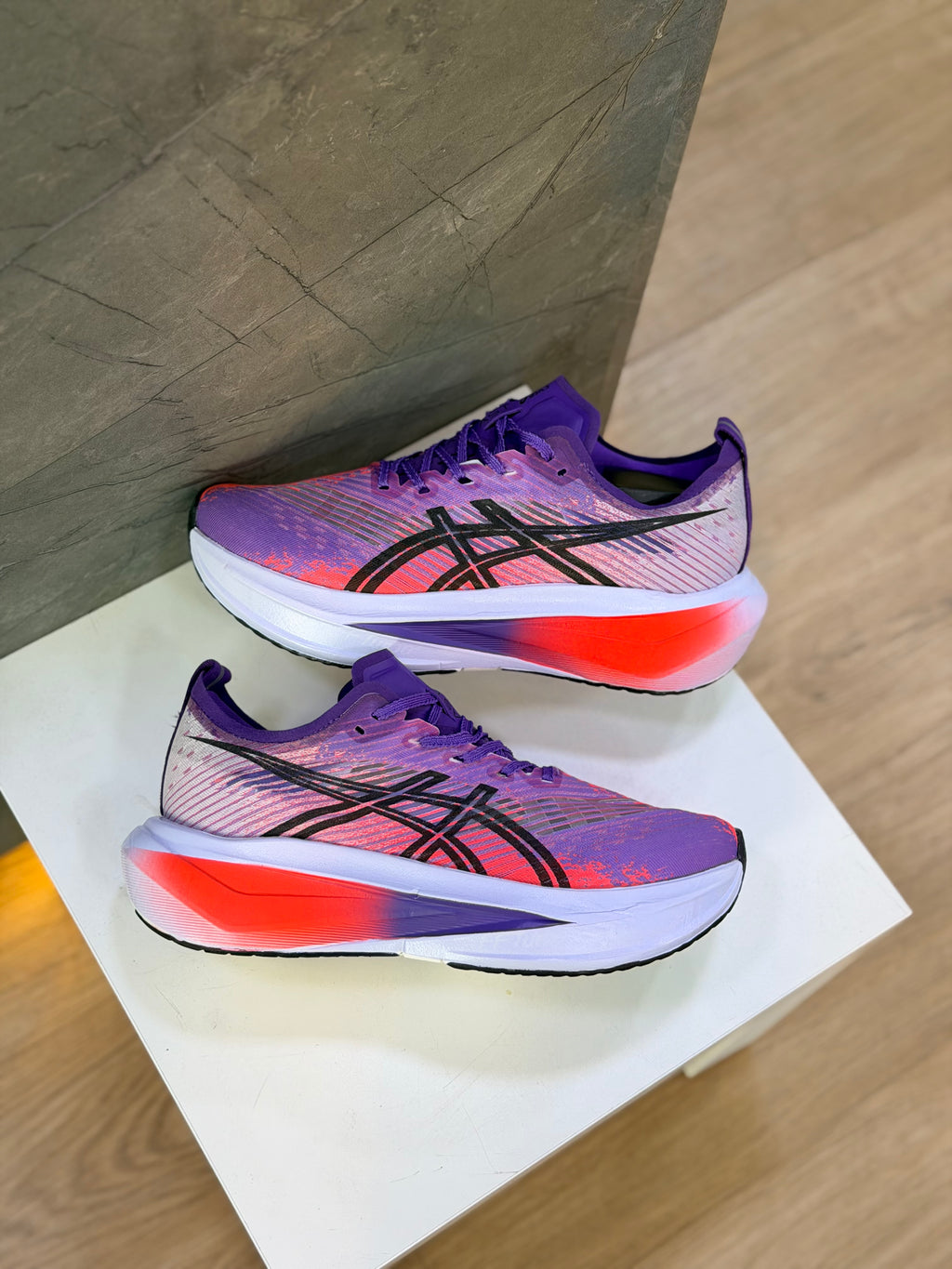 ASICS MEGABLAST