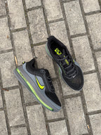 NIKE ZOOM RUN