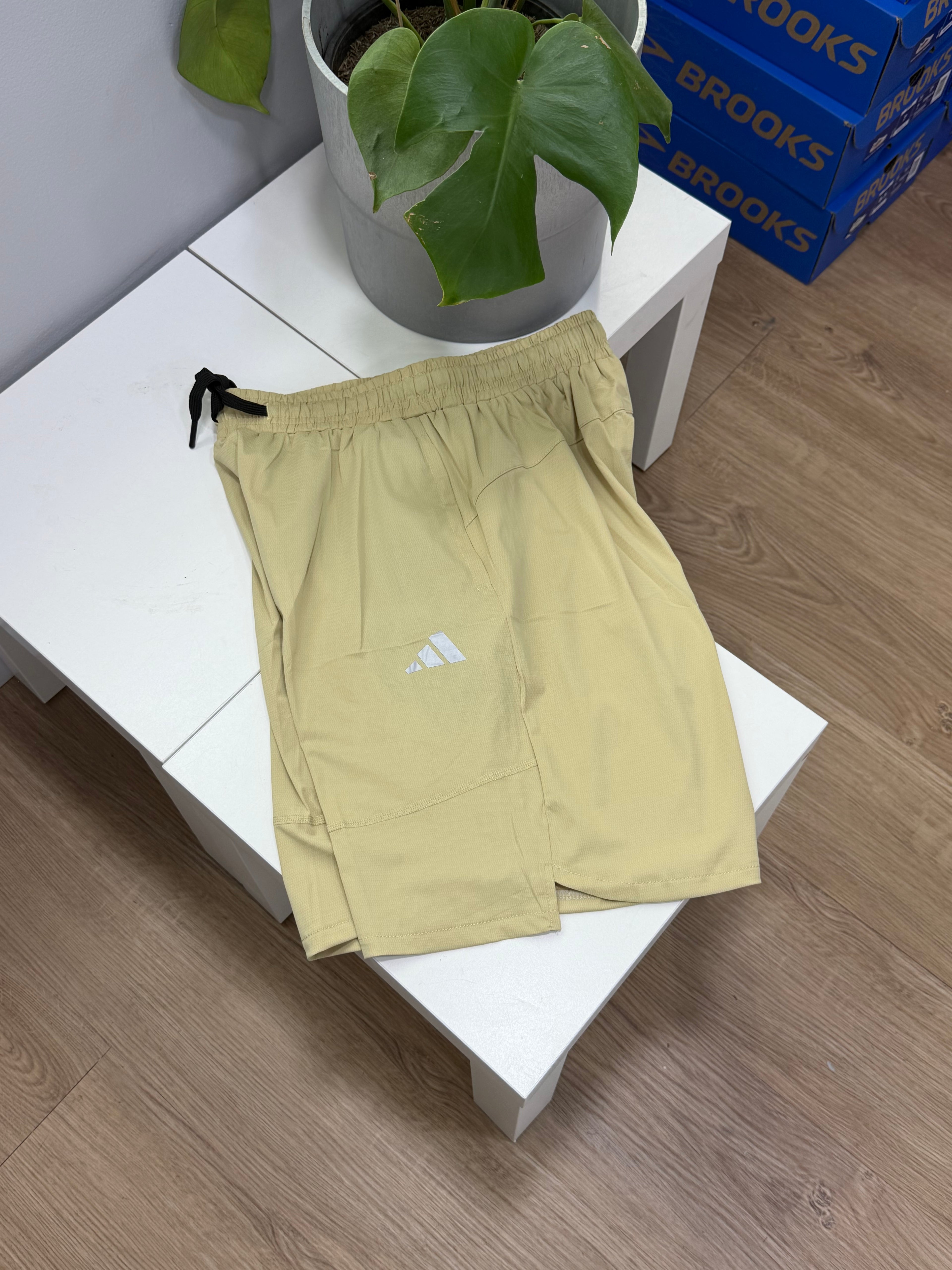 ADIDAS SHORT SIN LICRA