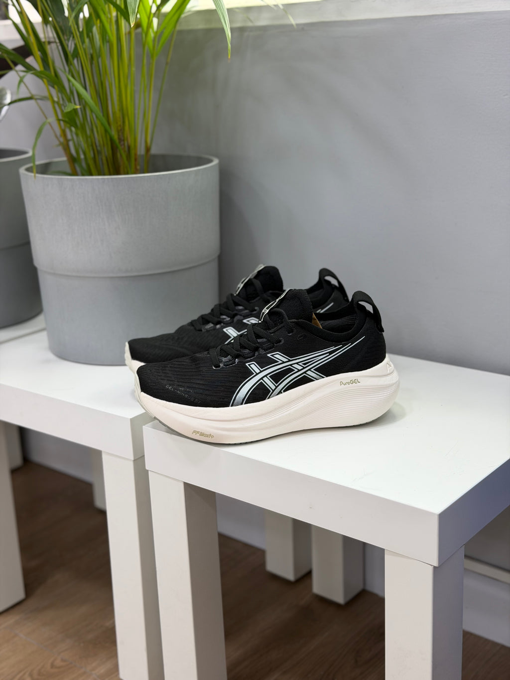 ASICS NIMBUST 27