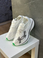 UNDER ARMOR VELOCITY