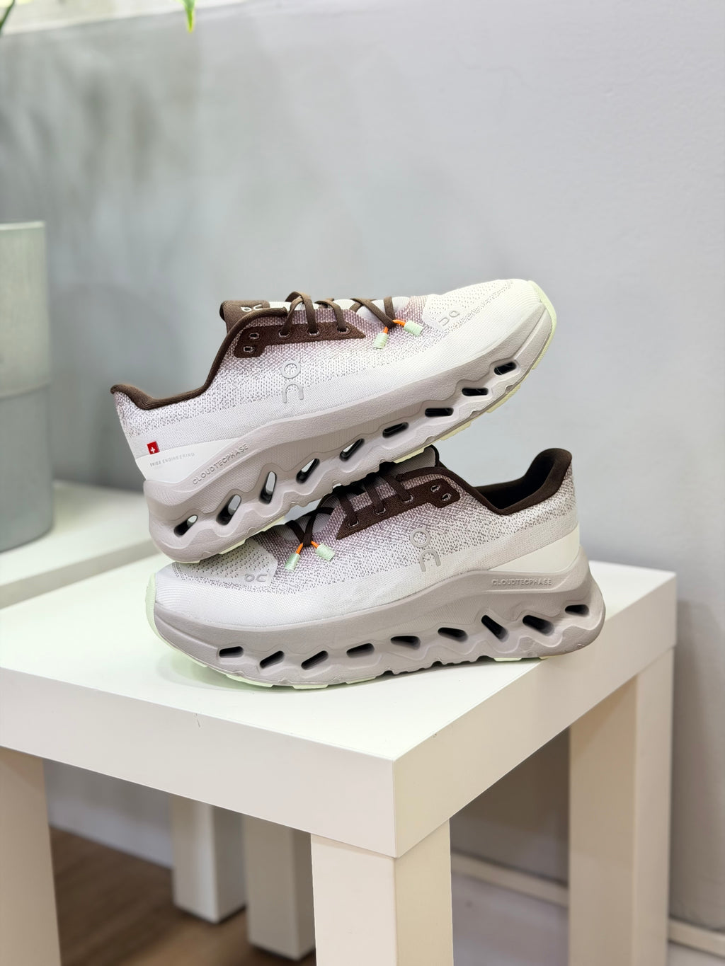 ON CLOUD TILT MARRON