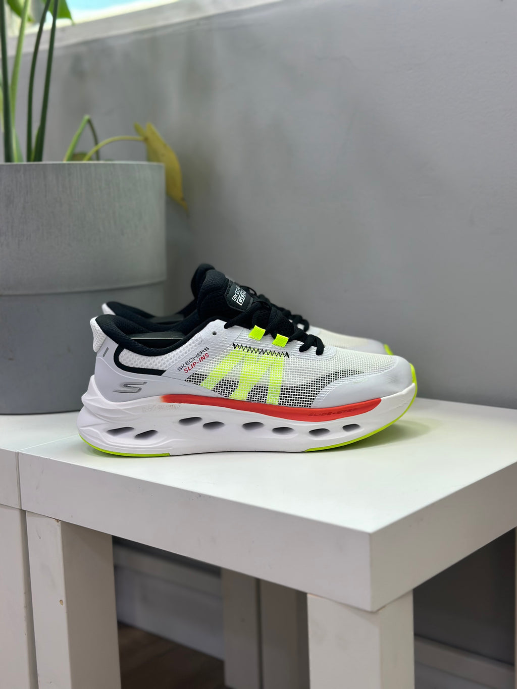 SKECHERS SLIP-INS MAX