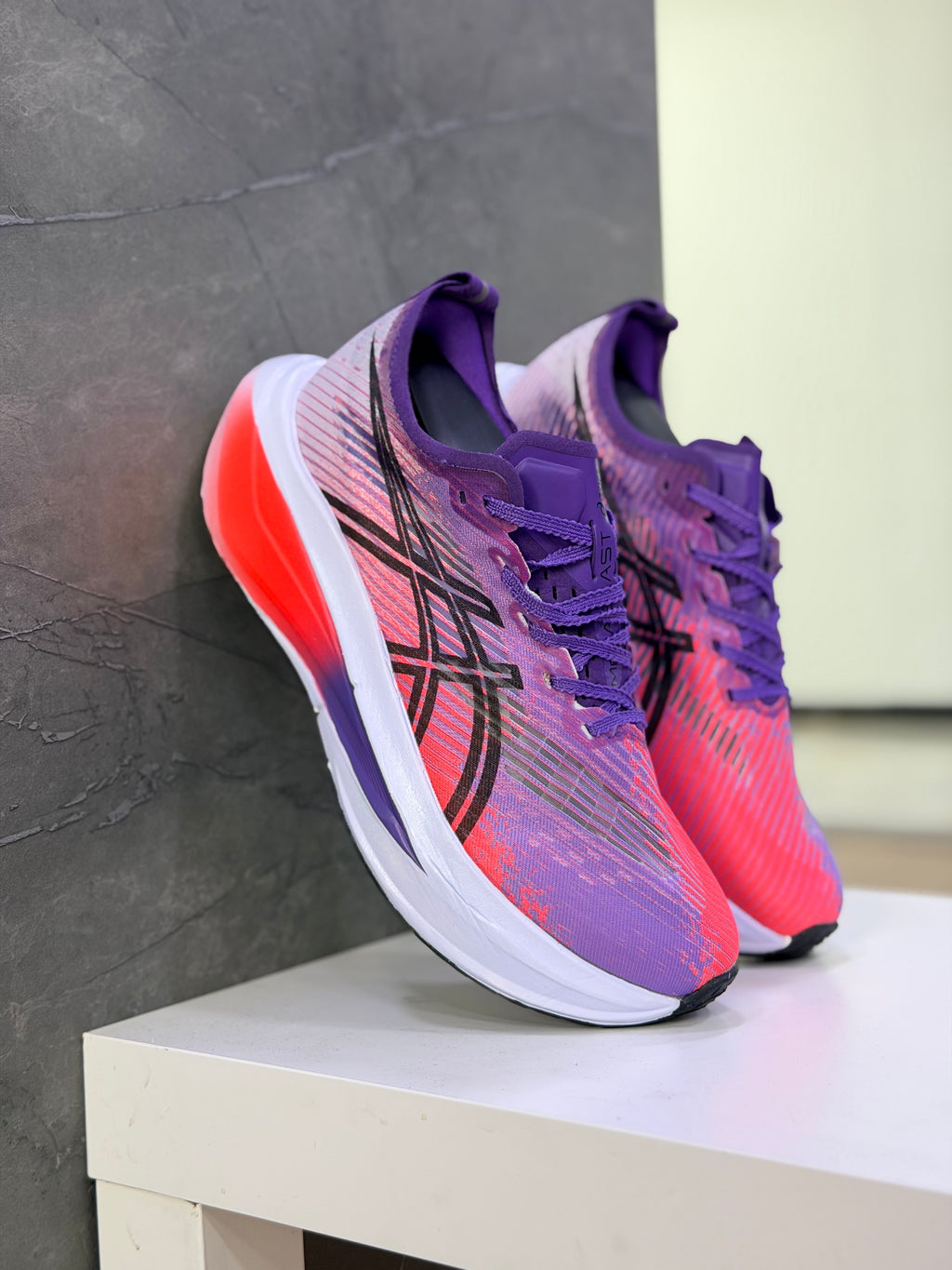 ASICS MEGABLAST