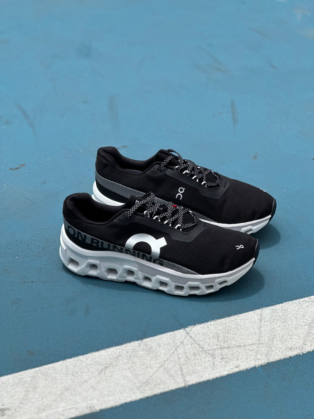 ON CLOUD RUNNING