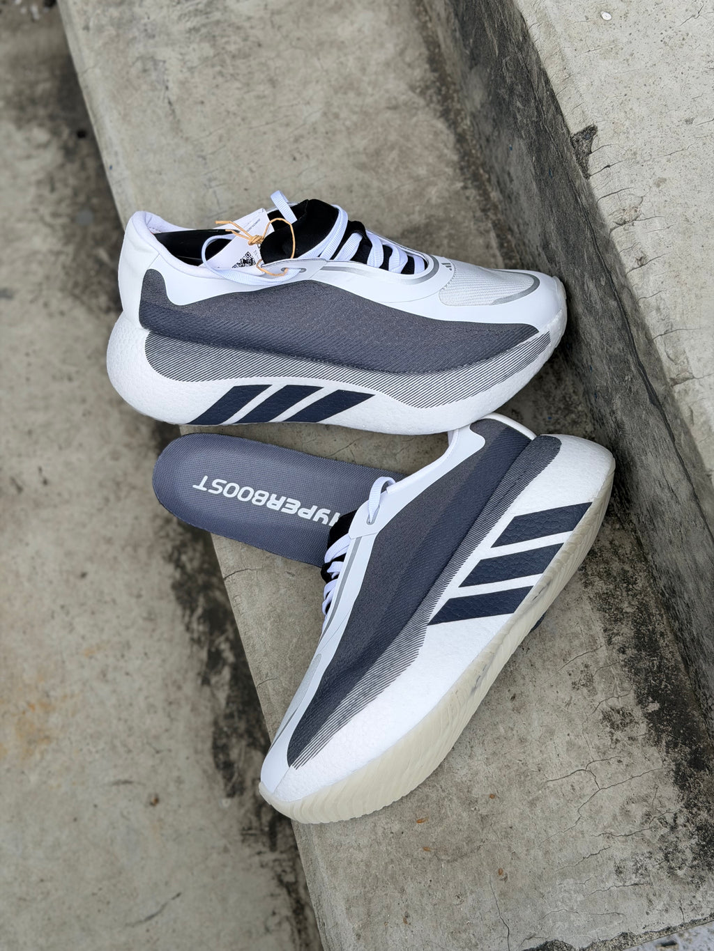 HYPERBOOST GRIS OSCURO