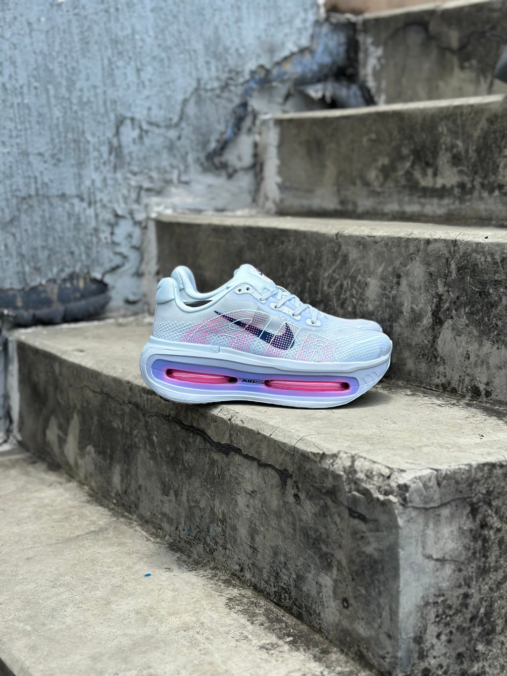 NIKE VOMERO PREMIUM