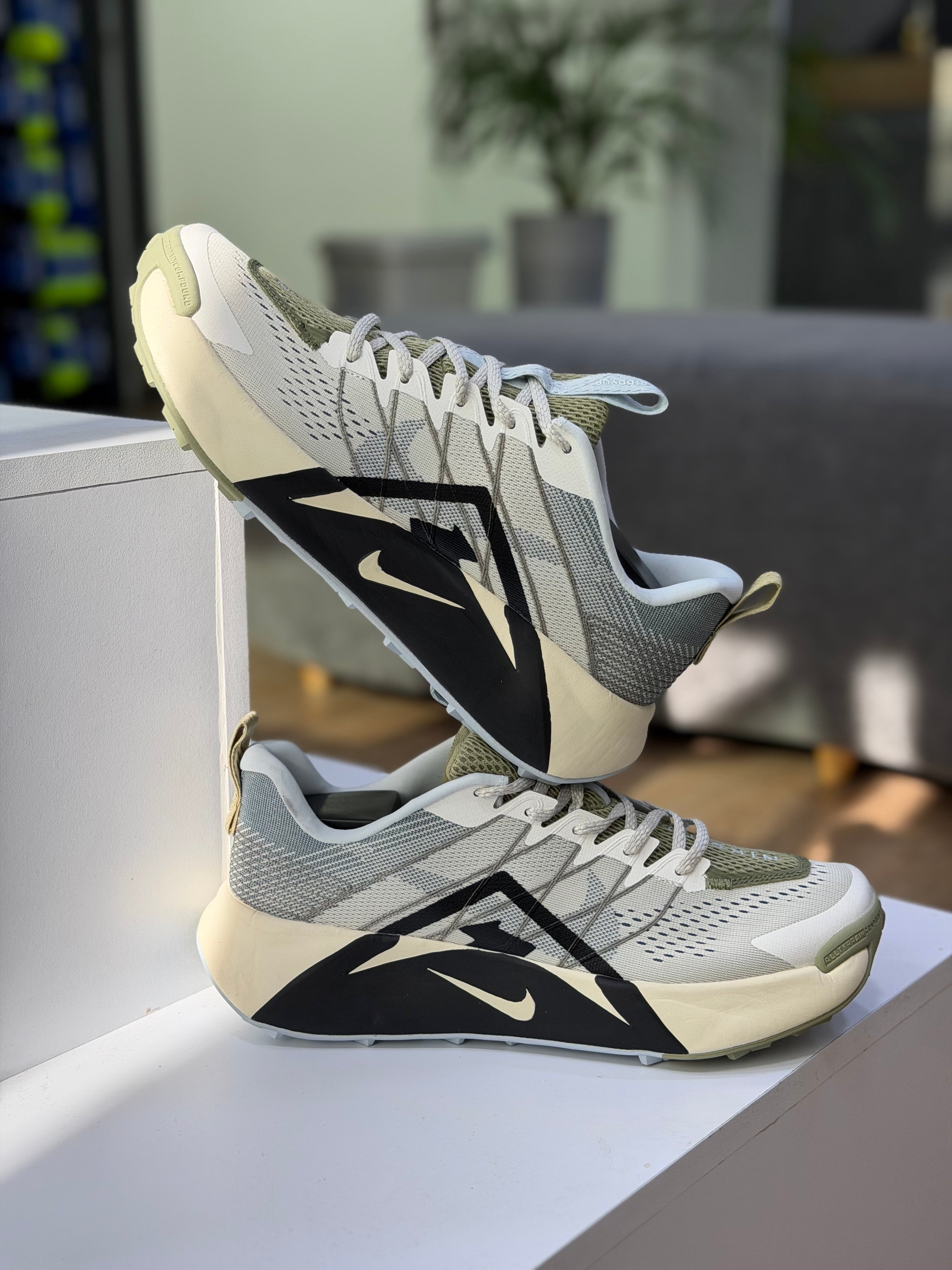NIKE TRAIL