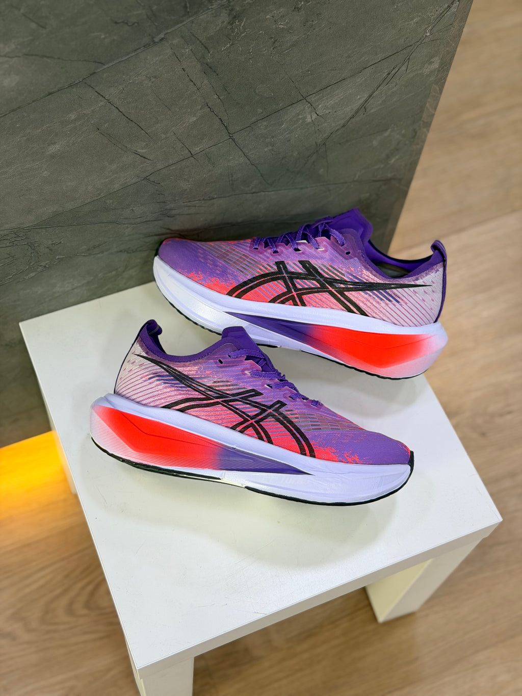 ASICS MEGABLAST