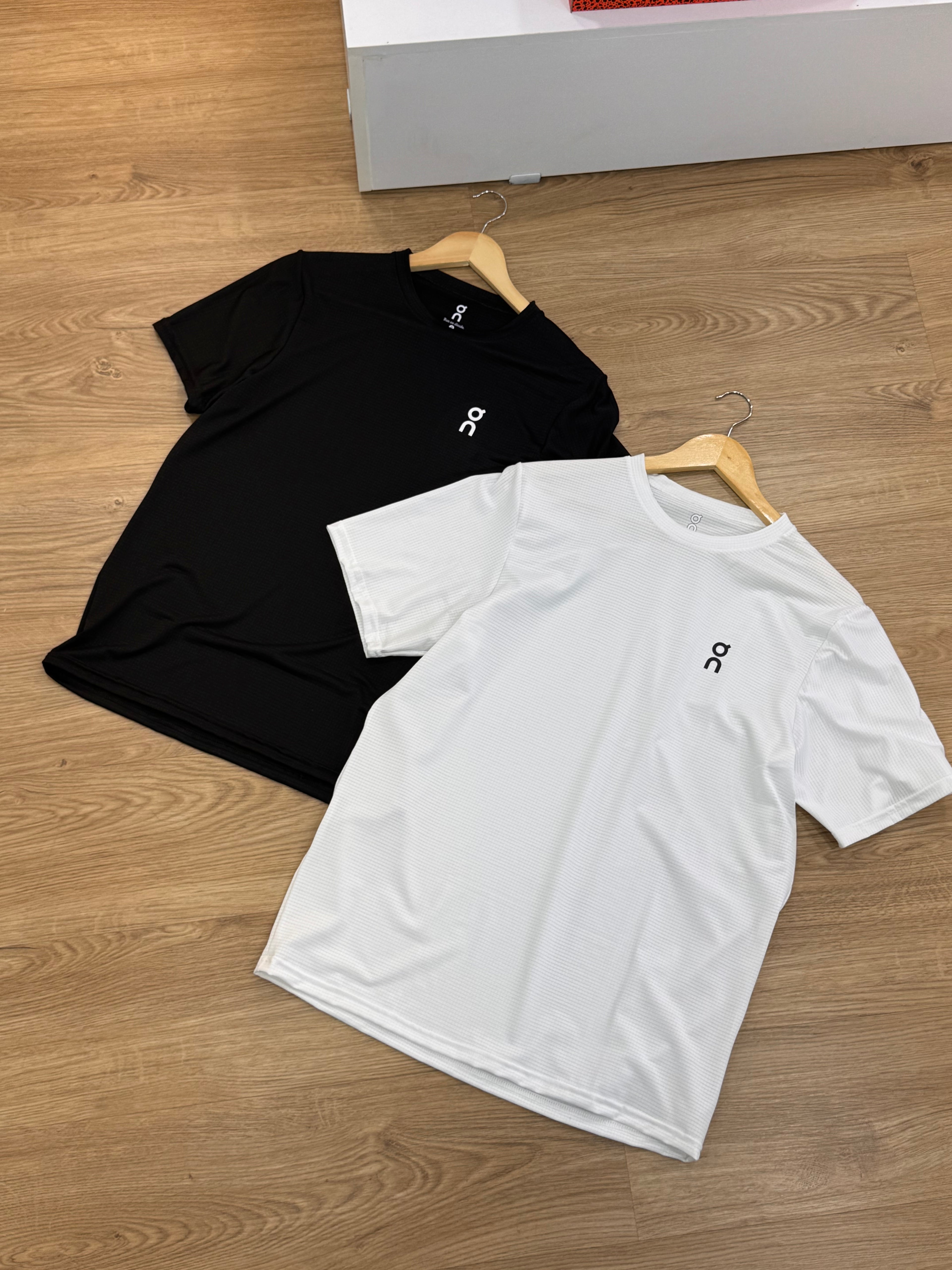 CAMISETA ONCLOUD