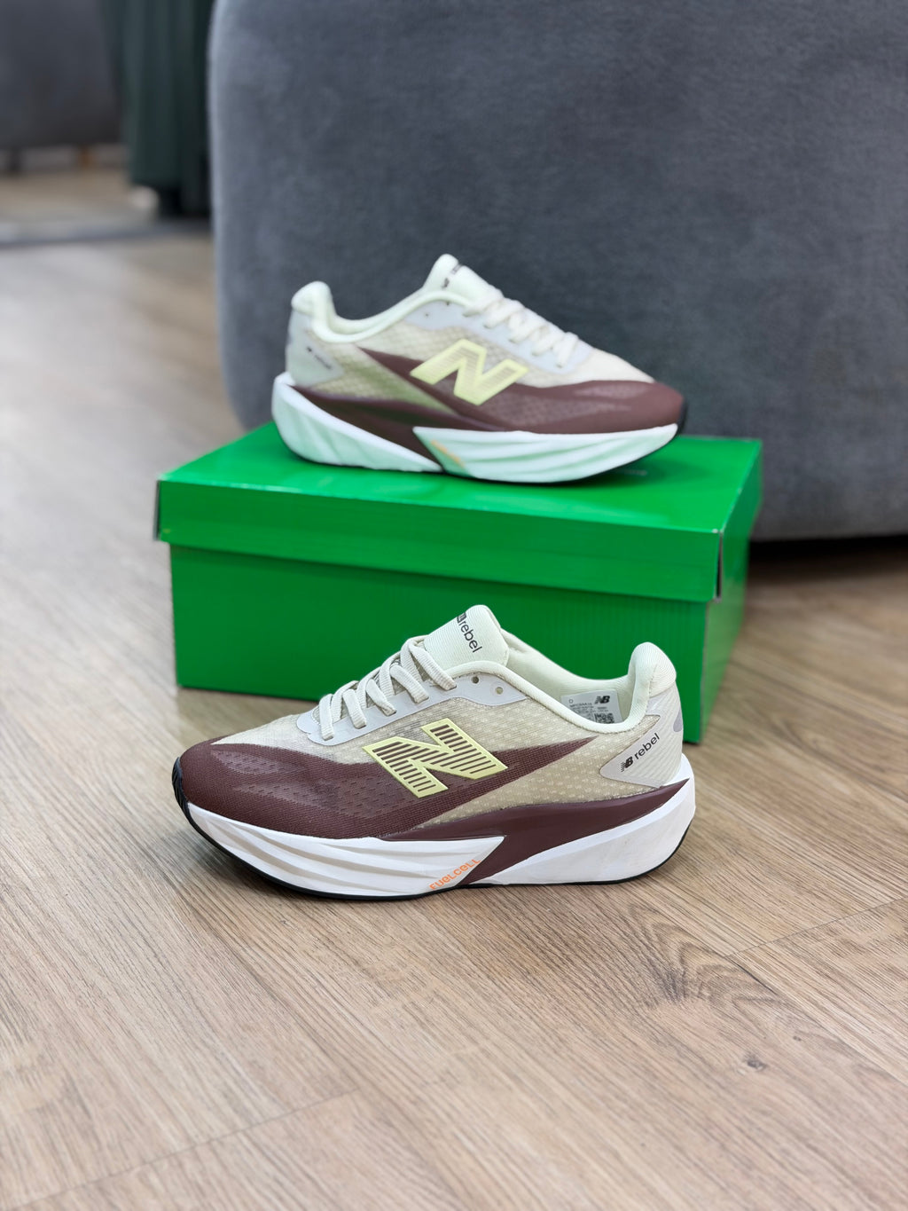 NEW BALANCE REBEL