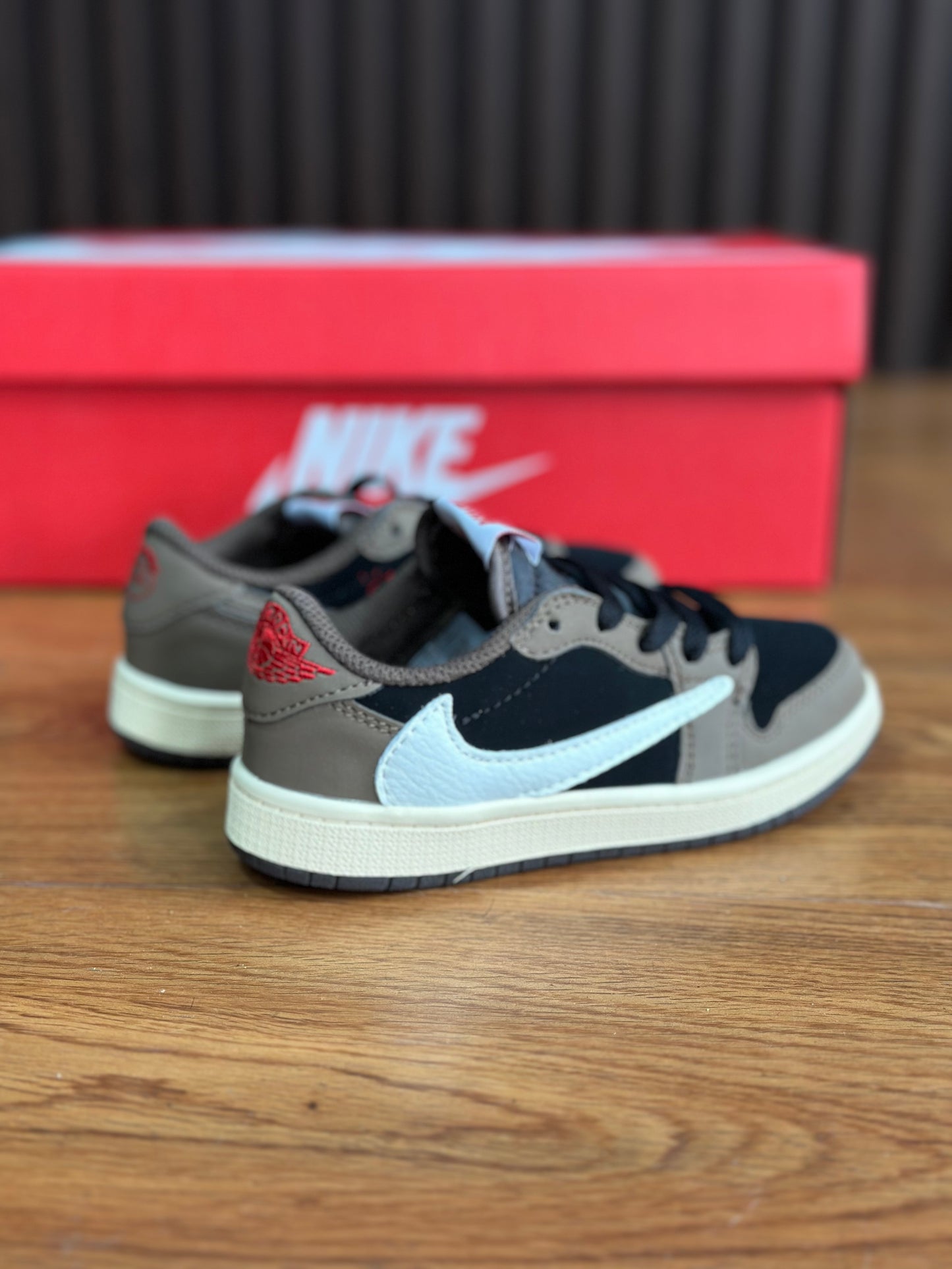 NIKE SB TRAVIS SCOTT