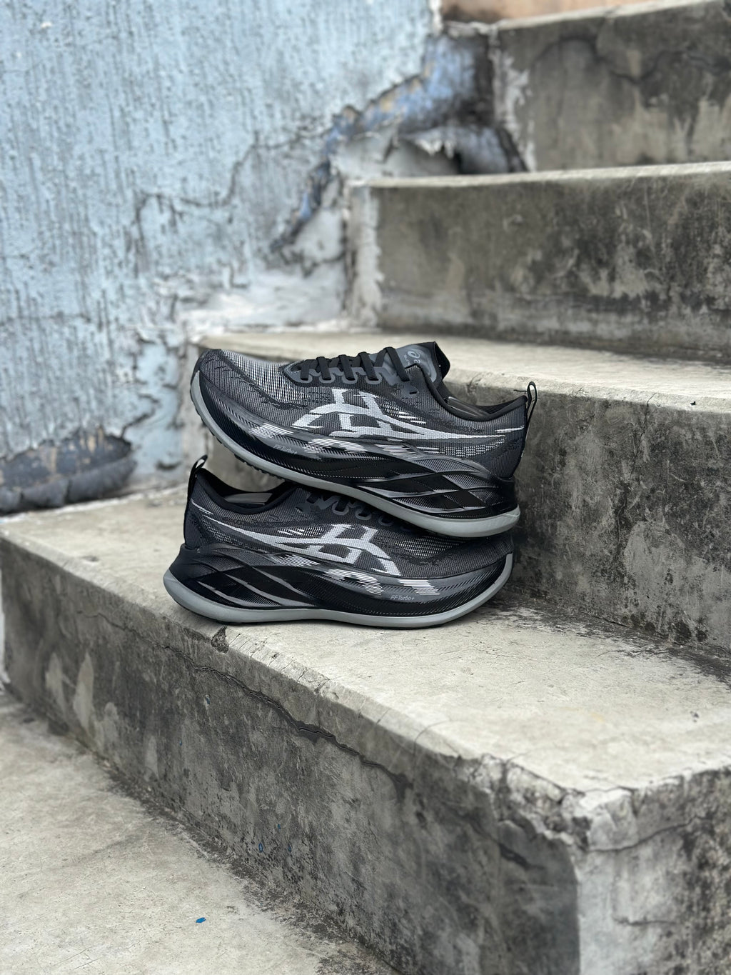 ASICS SUPERBLAST 2